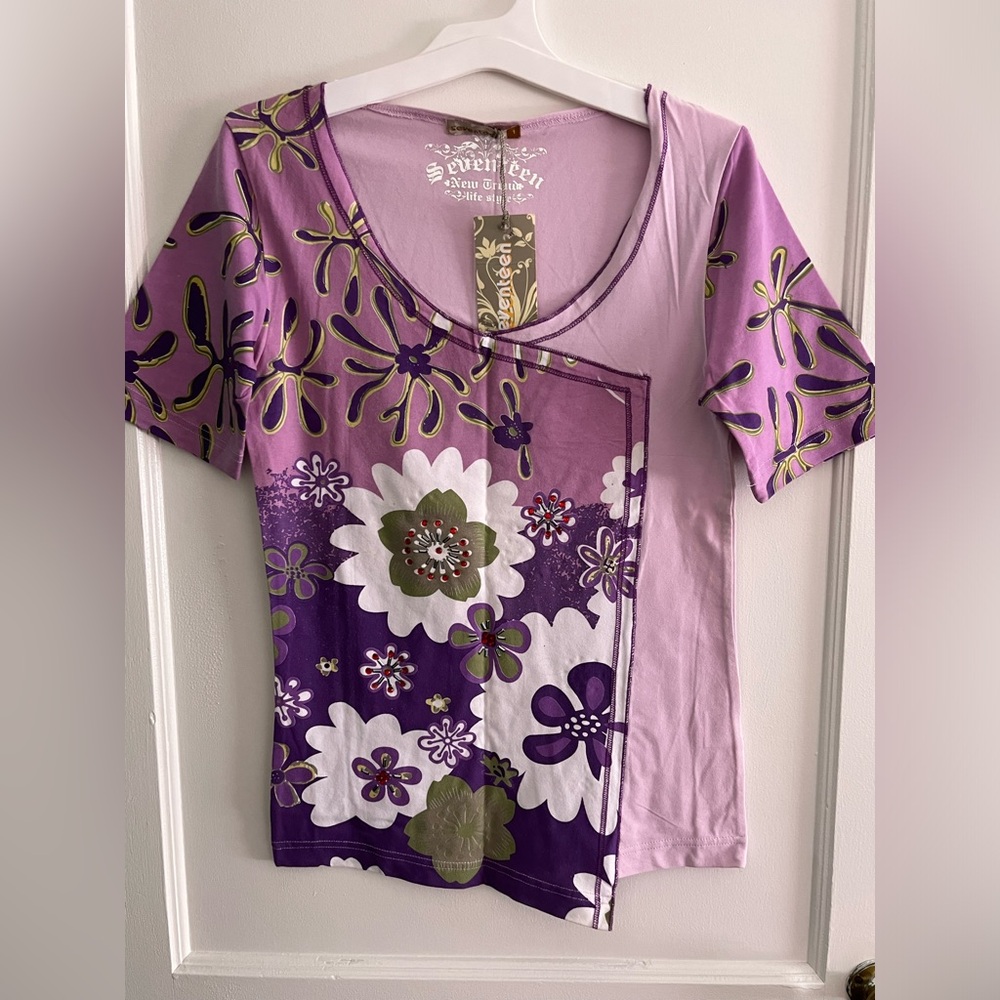 Women’s Tshirt Short Sleeve purple Color Size 1